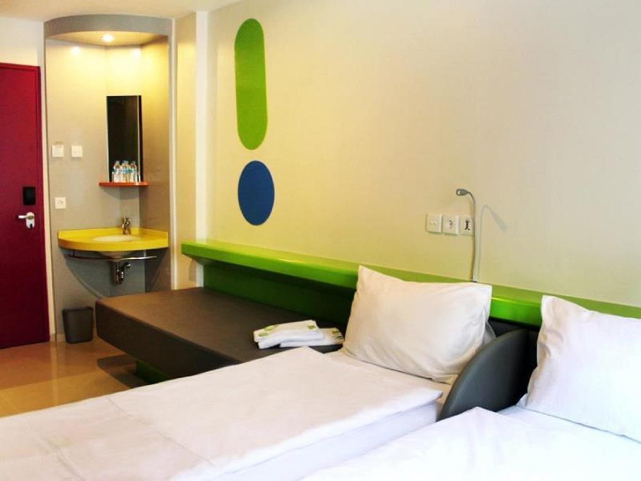 Pop! Hotel Tebet Jakarta Extérieur photo