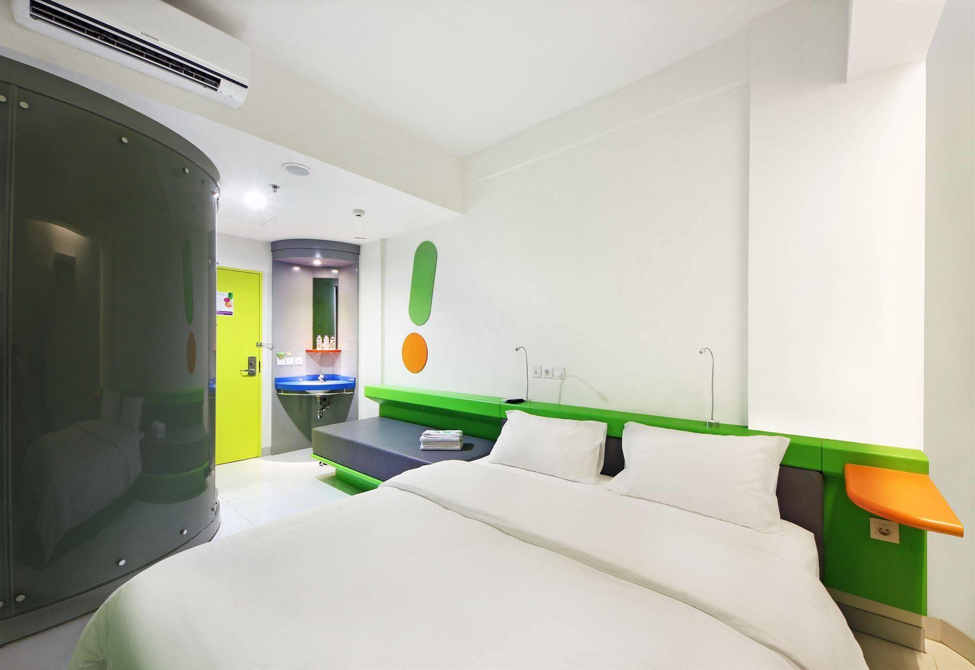 Pop! Hotel Tebet Jakarta Extérieur photo