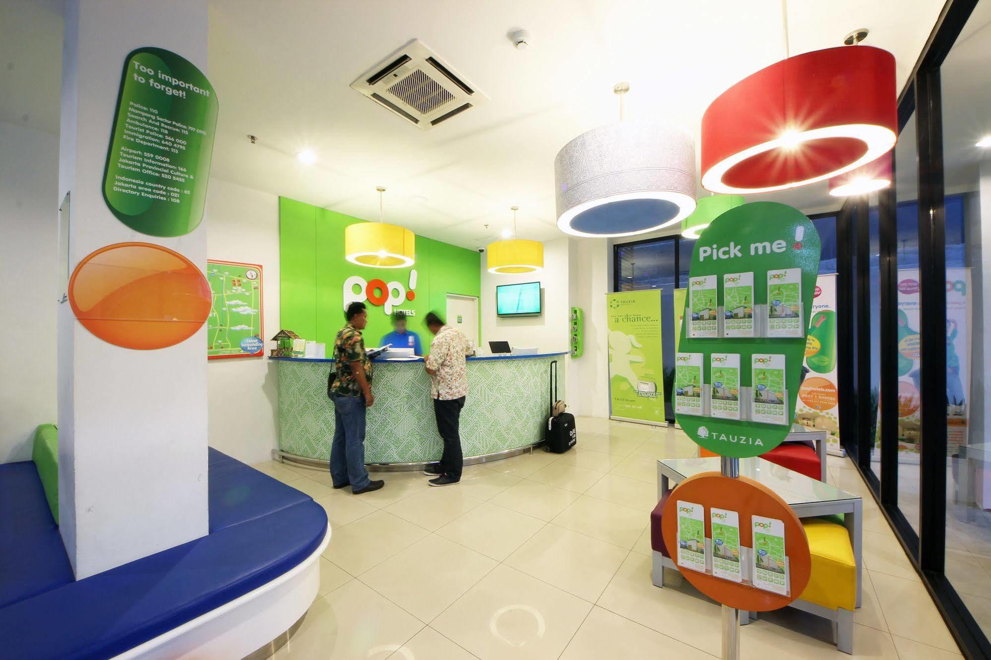 Pop! Hotel Tebet Jakarta Extérieur photo