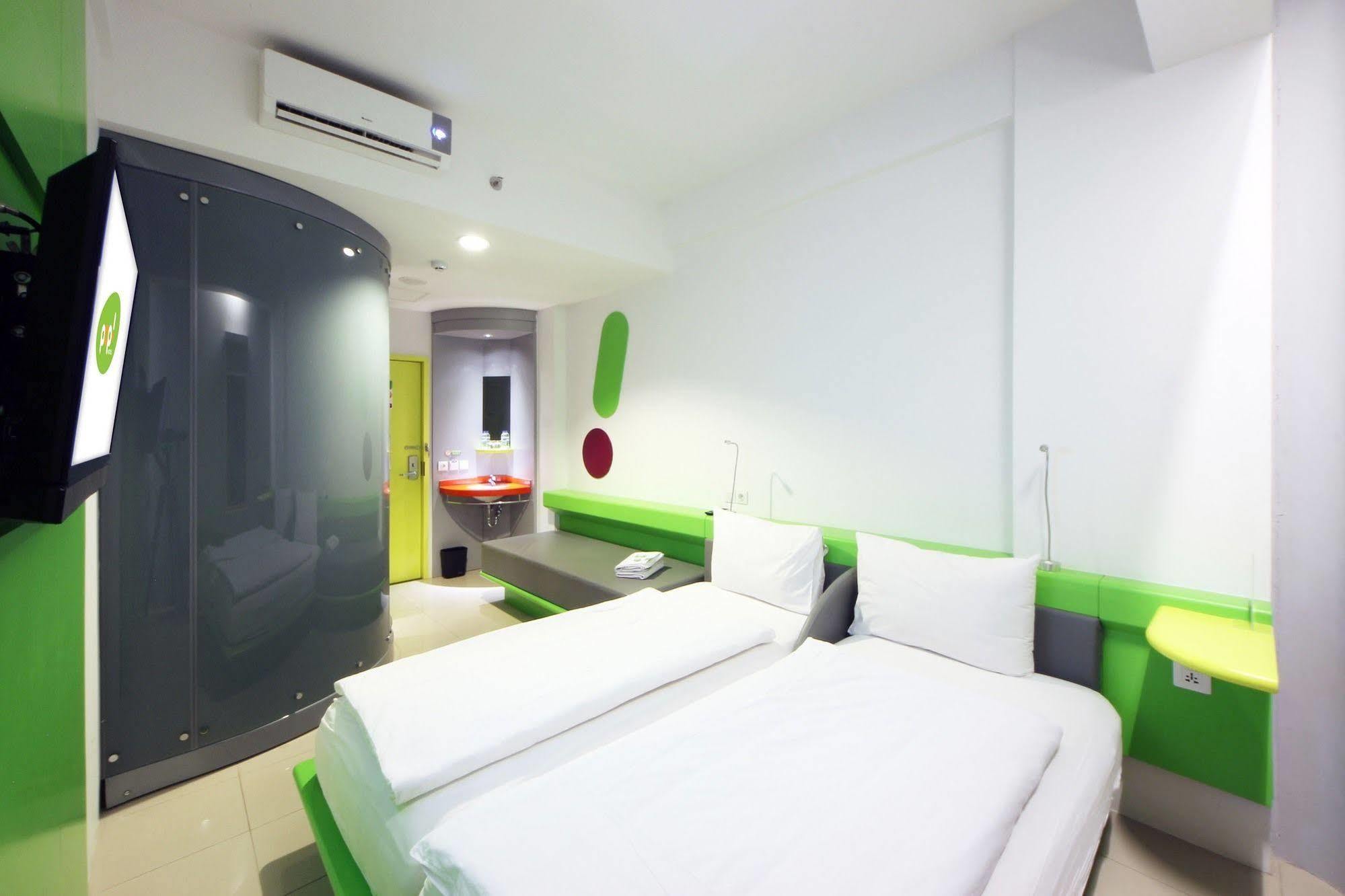 Pop! Hotel Tebet Jakarta Extérieur photo